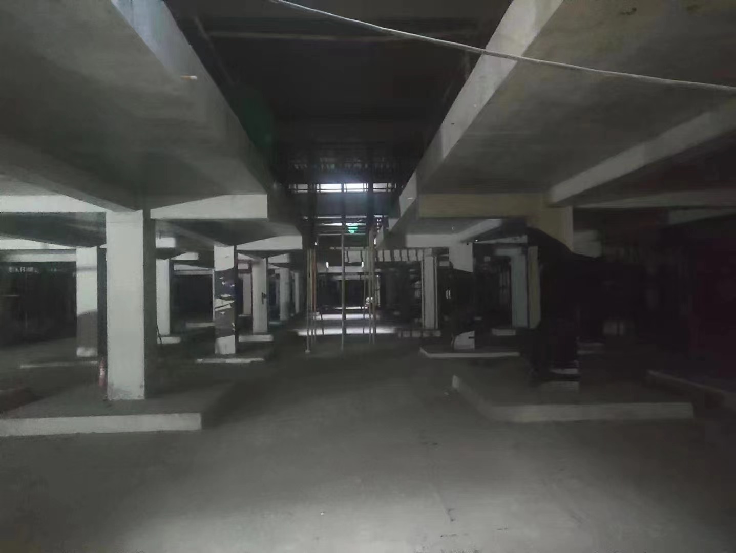 西安山东又一个上海博普LOFT车库拔地而起